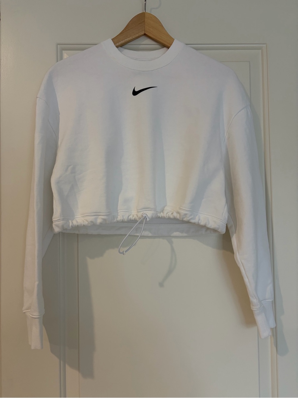 Nike Cropped Sweatshirt in White Small